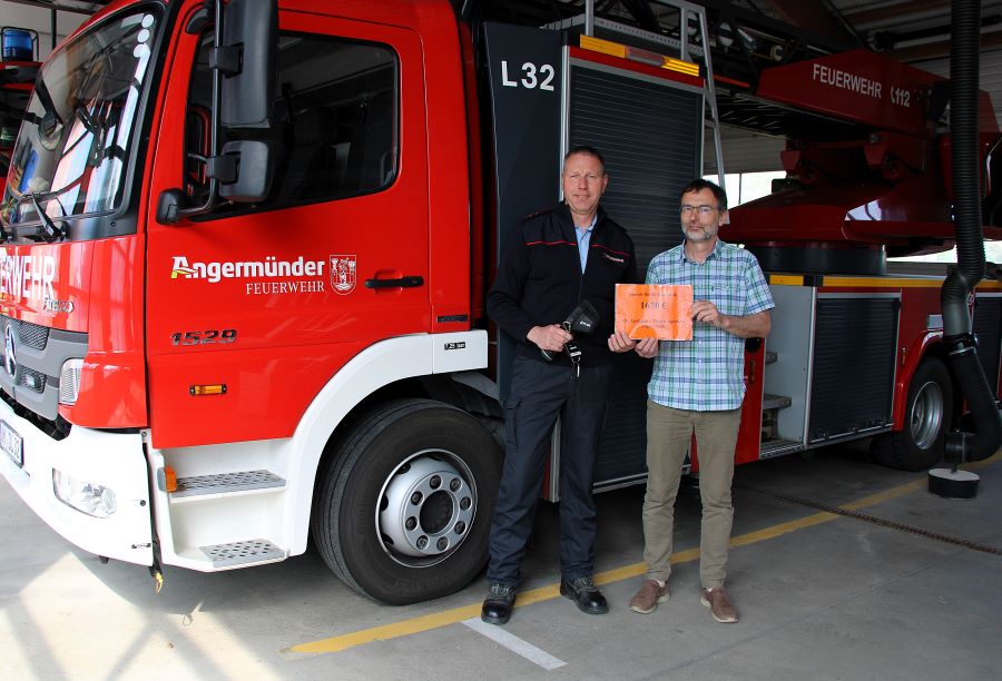 Spendenübergabe Feuerwehr 2025